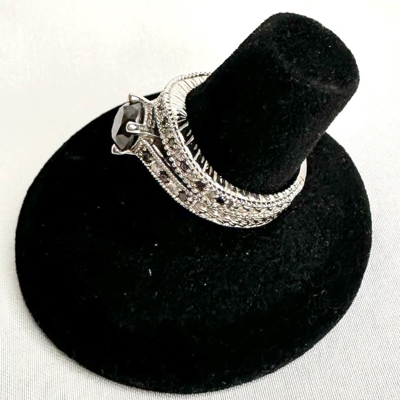 Black Diamond Ring Set with Certificate of Authenticity - Picture 6 of 9